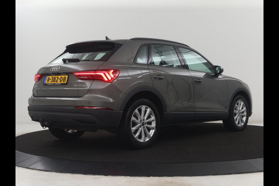 Audi Q3 45 TFSI e Advanced edition | SOH 84,4% | Trekhaak | Adapt. Cruise | LED | Elekt. Stooelverstelling | Servo Sluiting kofferklep | Camera | Apple Carplay | Navigatie |