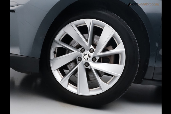 Škoda ENYAQ iV 80 Sport SoH 93% (APPLE CARPLAY,PANORAMA-SCHUIFDAK,DODEHOEK,KEYLESS,STUUR-STOELVERWARMING,ADAPTIVE CRUISE)