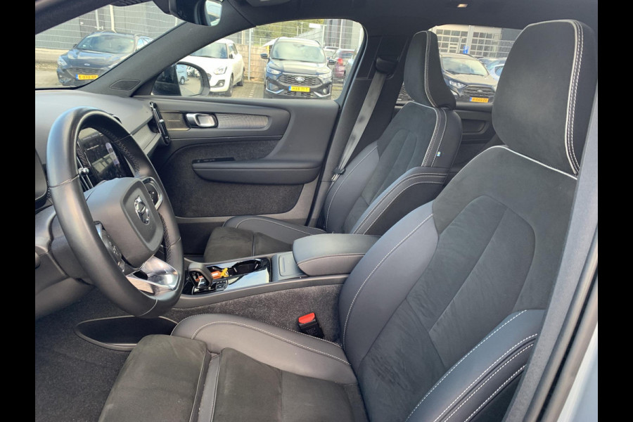 Volvo XC40 Recharge Pro | Adaptive Cruise Control | 360 Camera | Harman/Kardon | Lederen Bekleding | Navigatie |