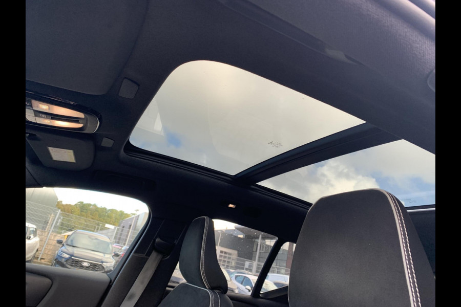 Volvo XC40 Recharge Pro | Adaptive Cruise Control | 360 Camera | Harman/Kardon | Lederen Bekleding | Navigatie |