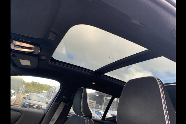 Volvo XC40 Recharge Pro | Adaptive Cruise Control | 360 Camera | Harman/Kardon | Lederen Bekleding | Navigatie |