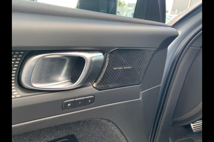 Volvo XC40 Recharge Pro | Adaptive Cruise Control | 360 Camera | Harman/Kardon | Lederen Bekleding | Navigatie |