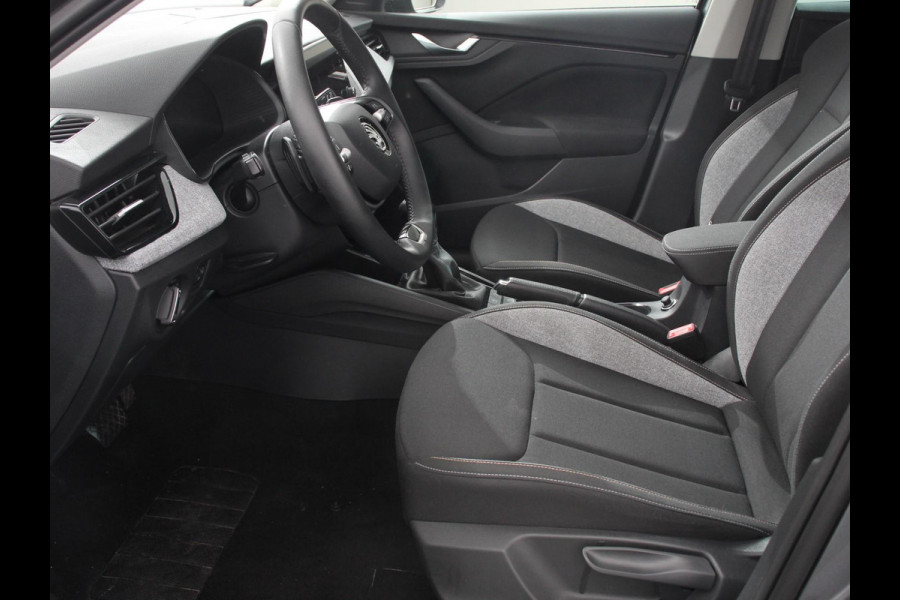 Škoda Kamiq 1.0 TSI 115pk Automaat Business Edition Navigatie Android Auto / Apple Carplay Climate Control Camera Parkeer sensoren Lichtmetalen Velgen Dab Digitale Cockpit Keyless Led Cruise Control