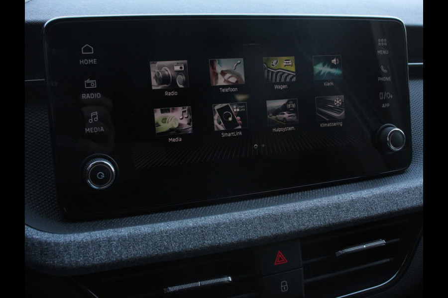Škoda Kamiq 1.0 TSI 115pk Automaat Business Edition Navigatie Android Auto / Apple Carplay Climate Control Camera Parkeer sensoren Lichtmetalen Velgen Dab Digitale Cockpit Keyless Led Cruise Control
