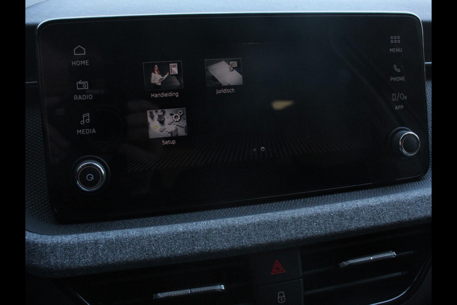 Škoda Kamiq 1.0 TSI 115pk Automaat Business Edition Navigatie Android Auto / Apple Carplay Climate Control Camera Parkeer sensoren Lichtmetalen Velgen Dab Digitale Cockpit Keyless Led Cruise Control
