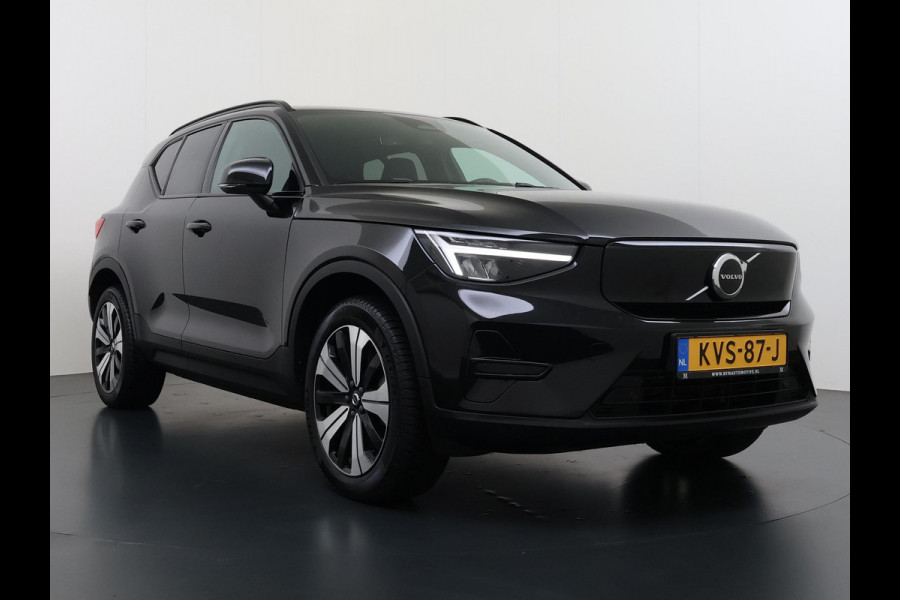 Volvo XC40 Recharge Plus SOH 92%| PILOT ASSIST ACC| ELEKTRISCHE ACHTERKLEP| DODE HOEK SENSOR |WARMTEPOMP| STOEL + STUURVERWARMING| ACHTERUITRIJCAMERA| RIJKLAAPRIJS INCL. 12 MND BOVAG GARANTIE|