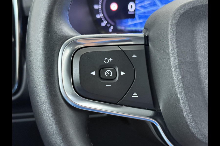 Volvo XC40 Recharge Plus SOH 92%| PILOT ASSIST ACC| ELEKTRISCHE ACHTERKLEP| DODE HOEK SENSOR |WARMTEPOMP| STOEL + STUURVERWARMING| ACHTERUITRIJCAMERA| RIJKLAAPRIJS INCL. 12 MND BOVAG GARANTIE|