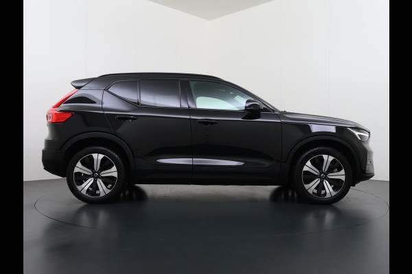 Volvo XC40 Recharge Plus SOH 92%| PILOT ASSIST ACC| ELEKTRISCHE ACHTERKLEP| DODE HOEK SENSOR |WARMTEPOMP| STOEL + STUURVERWARMING| ACHTERUITRIJCAMERA| RIJKLAAPRIJS INCL. 12 MND BOVAG GARANTIE|