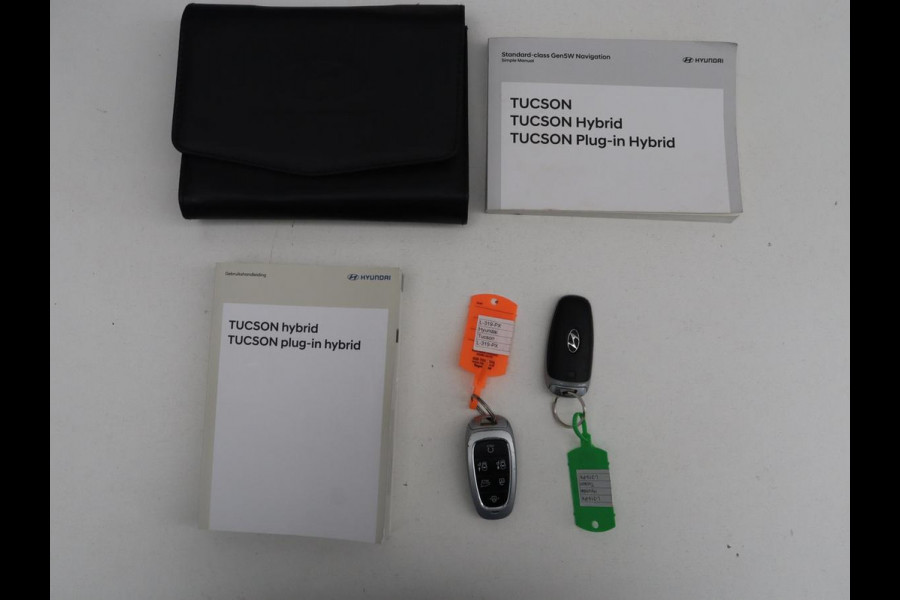 Hyundai Tucson 1.6 T-GDI PHEV Premium 4WD | SOH 96% | 360 Camera | Trekhaak | Apple Carplay | Stoelverwarming | LED | Adapt. Cruise |