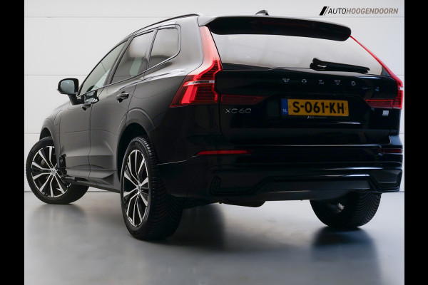 Volvo XC60 2.0 T6 Plug-in hybrid AWD Plus Dark (APPLE CARPLAY,LED,PANORAMA-SCHUIFDAK,KEYLESS,DODEHOEK,MEMORY-SEAT,CAMERA,LEDER)