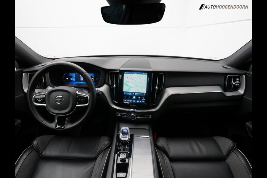 Volvo XC60 2.0 T6 Plug-in hybrid AWD Plus Dark (APPLE CARPLAY,LED,PANORAMA-SCHUIFDAK,KEYLESS,DODEHOEK,MEMORY-SEAT,CAMERA,LEDER)