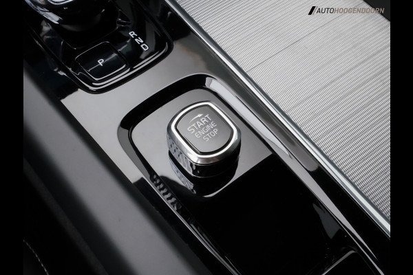 Volvo XC60 2.0 T6 Plug-in hybrid AWD Plus Dark (APPLE CARPLAY,LED,PANORAMA-SCHUIFDAK,KEYLESS,DODEHOEK,MEMORY-SEAT,CAMERA,LEDER)