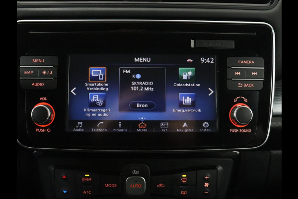 Nissan Leaf Tekna 40 kWh | SOH 86,4% | Navigatie | Apple Carplay | LED | Bose Sound | Dodehoek Ass. | Stoelverwarming |