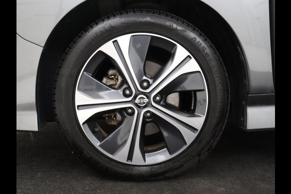 Nissan Leaf Tekna 40 kWh | SOH 86,4% | Navigatie | Apple Carplay | LED | Bose Sound | Dodehoek Ass. | Stoelverwarming |