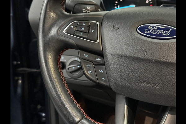 Ford Kuga 1.5 EcoBoost 150PK ST Line | Panorama | Trekhaak 2000kg Trekgewicht! | Navigatie | Carplay | Climate Control | RIJKLAARPRIJS! | Verwarmde Voorruit | Cruise Control | 18 inch | Getint Glas | Keyless-Start |