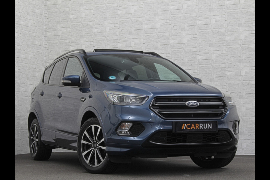 Ford Kuga 1.5 EcoBoost 150PK ST Line | Panorama | Trekhaak 2000kg Trekgewicht! | Navigatie | Carplay | Climate Control | RIJKLAARPRIJS! | Verwarmde Voorruit | Cruise Control | 18 inch | Getint Glas | Keyless-Start |