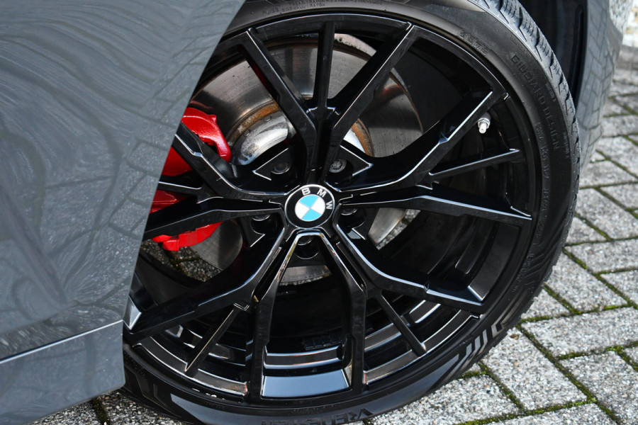 BMW 3-serie 330e M-Sport Dravit E-Dak Trekh E-zetels 19inch HUD Adp-onderstel