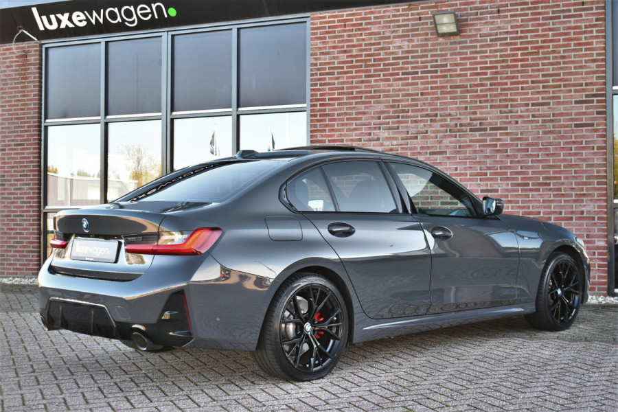 BMW 3-serie 330e M-Sport Dravit E-Dak Trekh E-zetels 19inch HUD Adp-onderstel