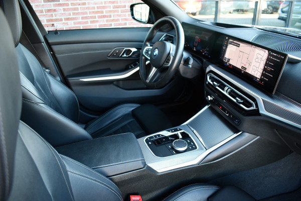 BMW 3-serie 330e M-Sport Dravit E-Dak Trekh E-zetels 19inch HUD Adp-onderstel