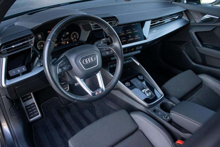 Audi A3 Sportback 45 TFSIe S edition Competition HUD PANO CAMERA LED ACC MAXTON