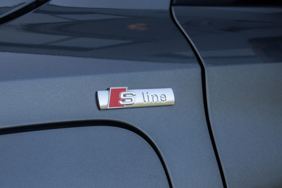 Audi A3 Sportback 45 TFSIe S edition Competition HUD PANO CAMERA LED ACC MAXTON