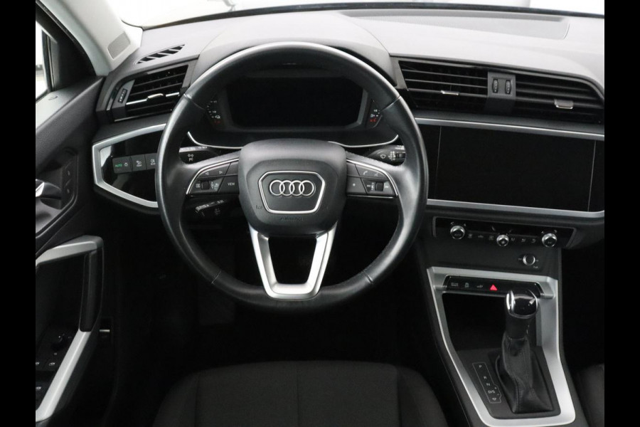 Audi Q3 Sportback 45 TFSI e Advanced Edition | SOH 94,4% | Apple Carplay | Navigatie | Hold Assist | Digital Display |