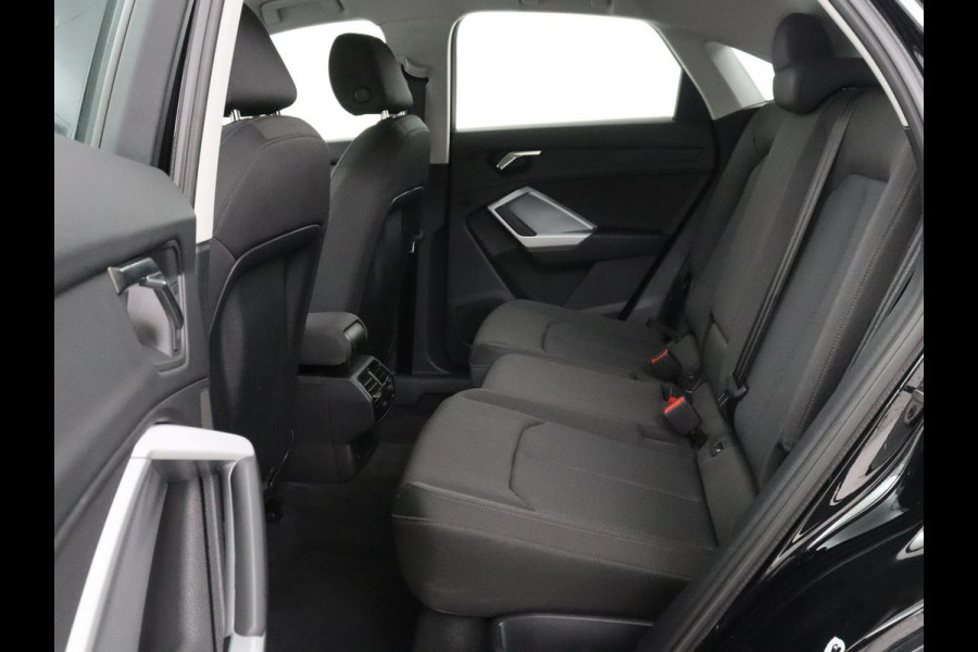 Audi Q3 Sportback 45 TFSI e Advanced Edition | SOH 94,4% | Apple Carplay | Navigatie | Hold Assist | Digital Display |