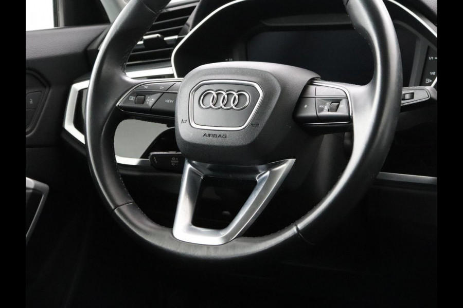 Audi Q3 Sportback 45 TFSI e Advanced Edition | SOH 94,4% | Apple Carplay | Navigatie | Hold Assist | Digital Display |