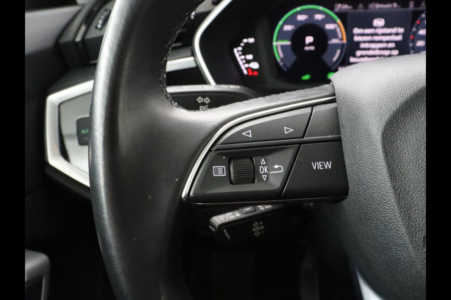 Audi Q3 Sportback 45 TFSI e Advanced Edition | SOH 94,4% | Apple Carplay | Navigatie | Hold Assist | Digital Display |