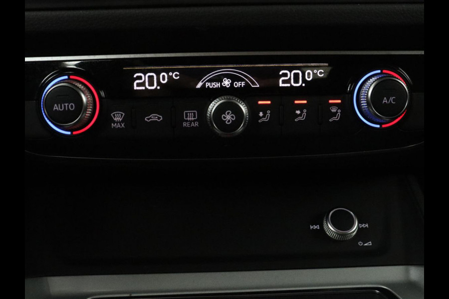 Audi Q3 Sportback 45 TFSI e Advanced Edition | SOH 94,4% | Apple Carplay | Navigatie | Hold Assist | Digital Display |