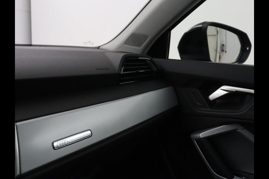 Audi Q3 Sportback 45 TFSI e Advanced Edition | SOH 94,4% | Apple Carplay | Navigatie | Hold Assist | Digital Display |