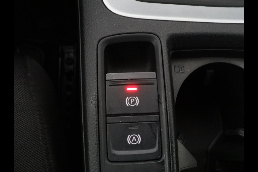 Audi Q3 Sportback 45 TFSI e Advanced Edition | SOH 94,4% | Apple Carplay | Navigatie | Hold Assist | Digital Display |
