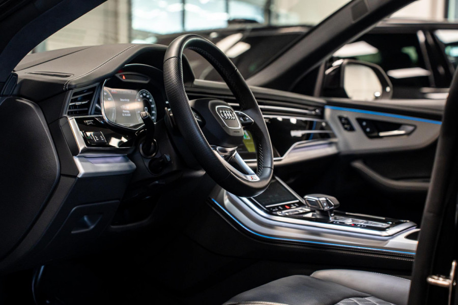 Audi Q8 60 TFSI e quattro Pro Line S Competition *Bang & Olufsen / AWD-Besturing / Stoelventilatie + Massage / Soft-Close / Panorama / Hemelbekleding Alcantara*