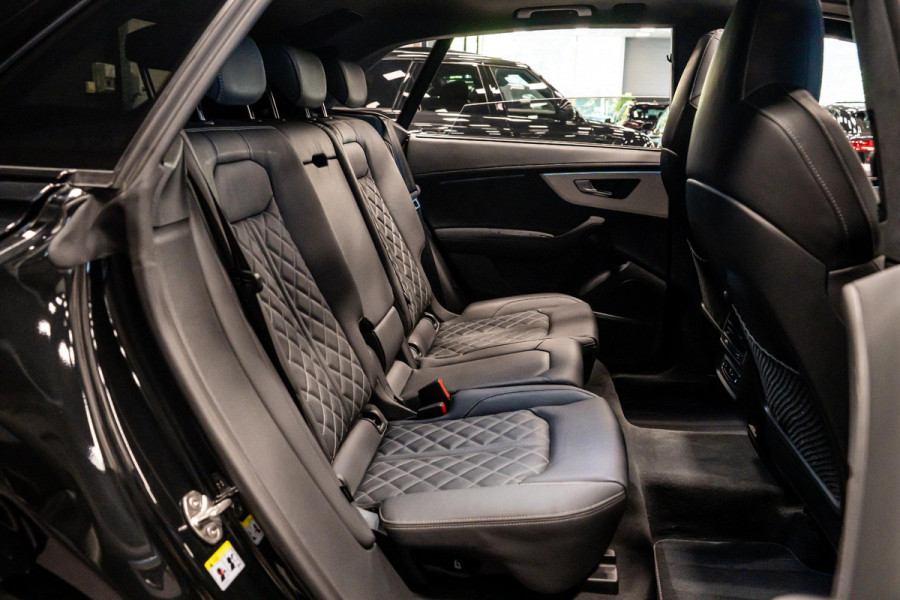 Audi Q8 60 TFSI e quattro Pro Line S Competition *Bang & Olufsen / AWD-Besturing / Stoelventilatie + Massage / Soft-Close / Panorama / Hemelbekleding Alcantara*