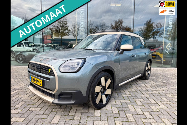 MINI Countryman SE ALL4 Favoured XL 66.5 kWh, 20 inch, Trekhaak, FULL OPTIONS!