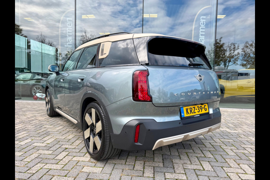 MINI Countryman SE ALL4 Favoured XL 66.5 kWh, 20 inch, Trekhaak, FULL OPTIONS!