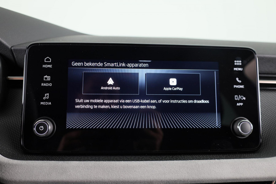 Škoda Kamiq Business Edition 1.0 TSI 115 pk 6 versn. Hand Private Lease vanaf € 492,- per maand |Trekhaak | Stoelverwarming | Achteruitrijcamera |Apple CarPlay | Android Auto