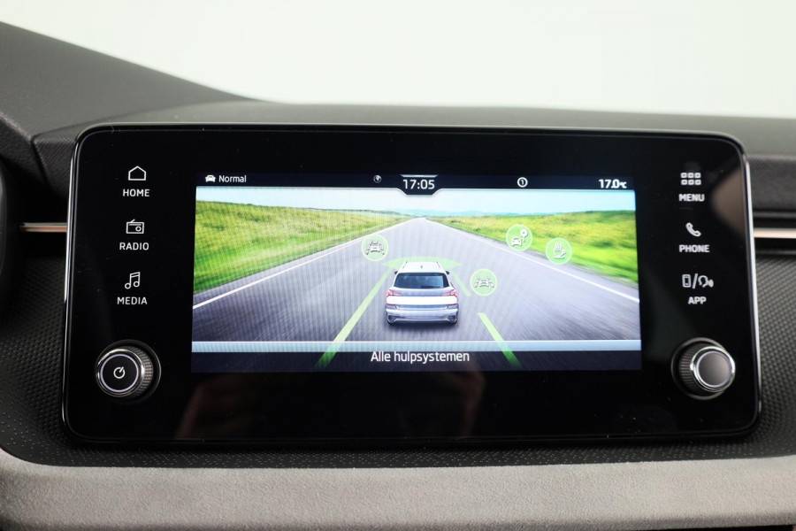 Škoda Kamiq Business Edition 1.0 TSI 115 pk 6 versn. Hand Private Lease vanaf € 492,- per maand |Trekhaak | Stoelverwarming | Achteruitrijcamera |Apple CarPlay | Android Auto