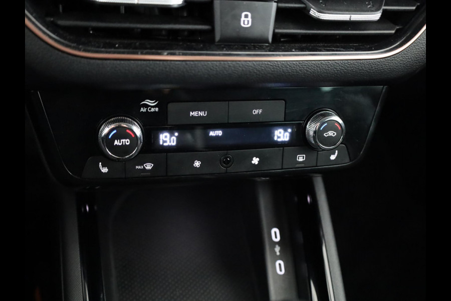 Škoda Kamiq Business Edition 1.0 TSI 115 pk 6 versn. Hand | Stoelverwarming | Achteruitrijcamera |Apple CarPlay | Android Auto