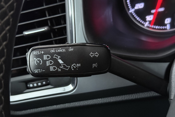 Seat Ateca 1.4 EcoTSI Xcellence 4DRIVE (TREKHAAK, STOELVERWARMING, CRUISE CONTROL, CARPLAY)