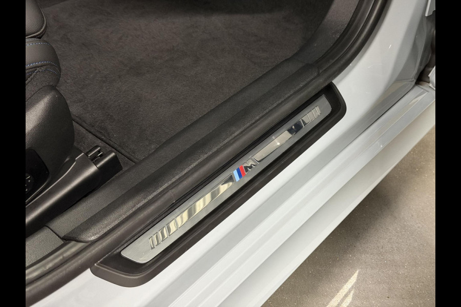 BMW 3 Serie Touring 330e M-Sportpakket | Adapt. Cruise | Stoelverwarming | Sfeerverlichting | Dodehoek | Memory | Head up | Matrix led |