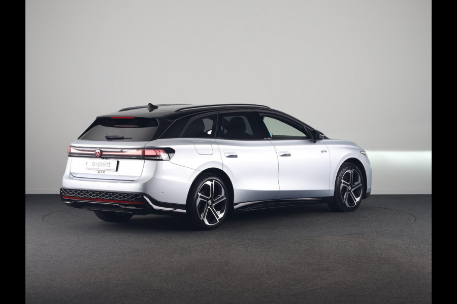 Volkswagen ID.7 Tourer GTX 86 kWh SOH 95 % | 340 PK 4 Motion | Martix koplampen | Headup display | Electrisch verstelbare massage stoelen | 360 graden camera |