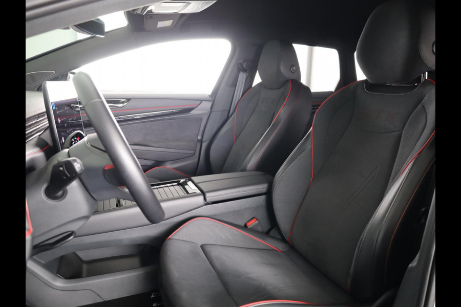Volkswagen ID.7 Tourer GTX 86 kWh SOH 95 % | 340 PK 4 Motion | Martix koplampen | Headup display | Electrisch verstelbare massage stoelen | 360 graden camera |