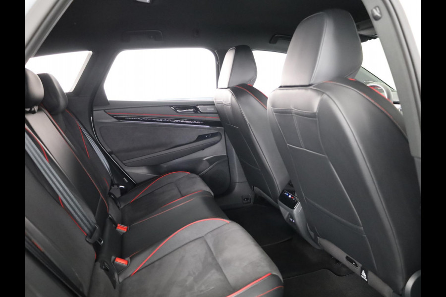 Volkswagen ID.7 Tourer GTX 86 kWh SOH 95 % | 340 PK 4 Motion | Martix koplampen | Headup display | Electrisch verstelbare massage stoelen | 360 graden camera |