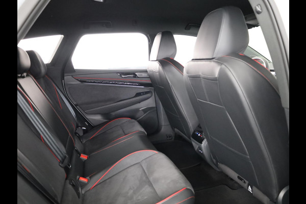 Volkswagen ID.7 Tourer GTX 86 kWh SOH 95 % | 340 PK 4 Motion | Martix koplampen | Headup display | Electrisch verstelbare massage stoelen | 360 graden camera |