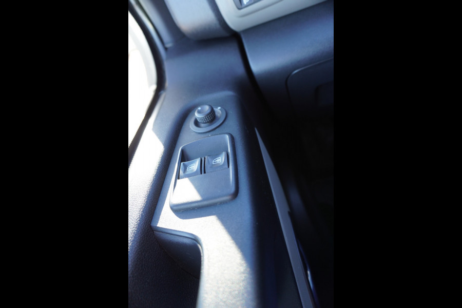 Renault Trafic 1.6 dCi T29 L2H1 125PK Dubbelcabine Work Edition nr. V174 | Airco | Cruise | Navi
