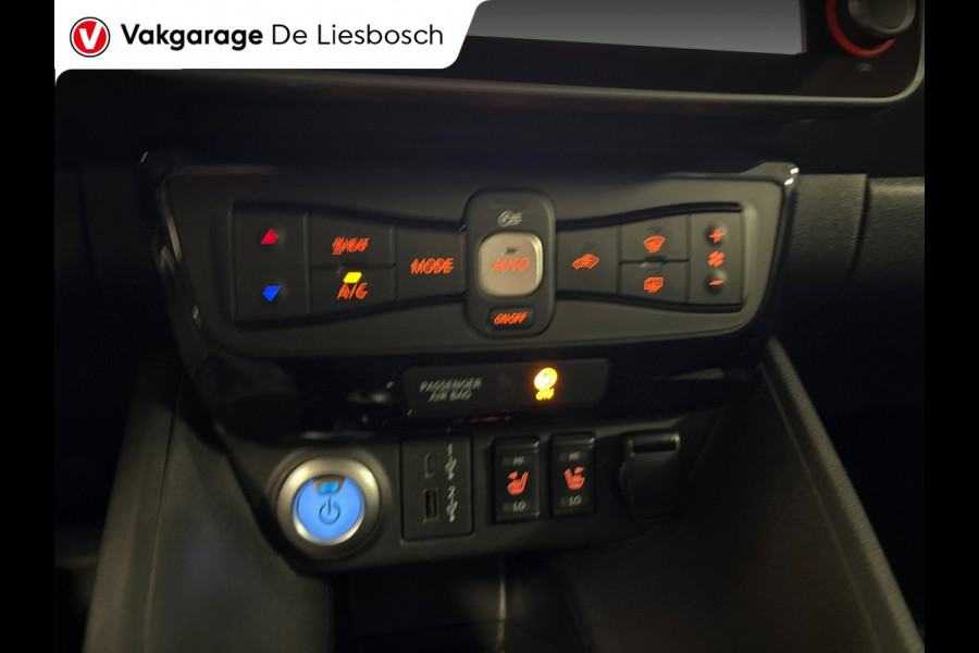Nissan Leaf N-Connecta 40 kWh / camera / Navigatie / cruisecontrol /boeken/stoelverw