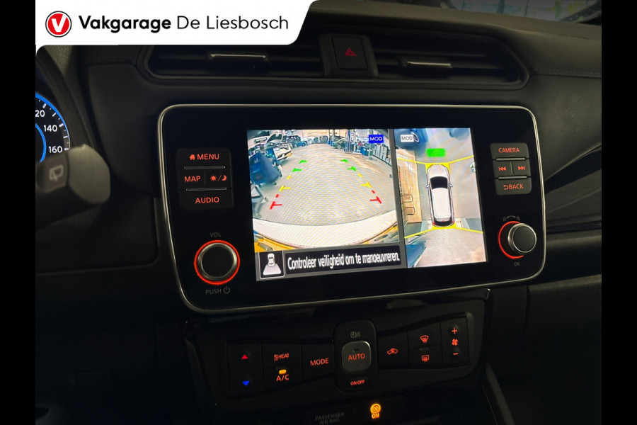 Nissan Leaf N-Connecta 40 kWh / camera / Navigatie / cruisecontrol /boeken/stoelverw