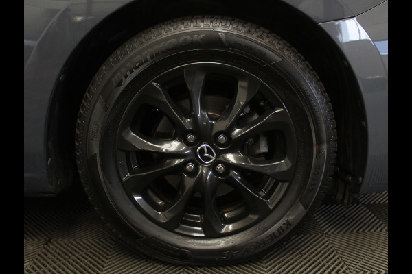 Mazda 2 1.5 Skyactiv-G Luxury CLIMATE | CRUISE | NAVI | LMV16 | DAB | CARPLAY | STOELVERW | PDC | LED