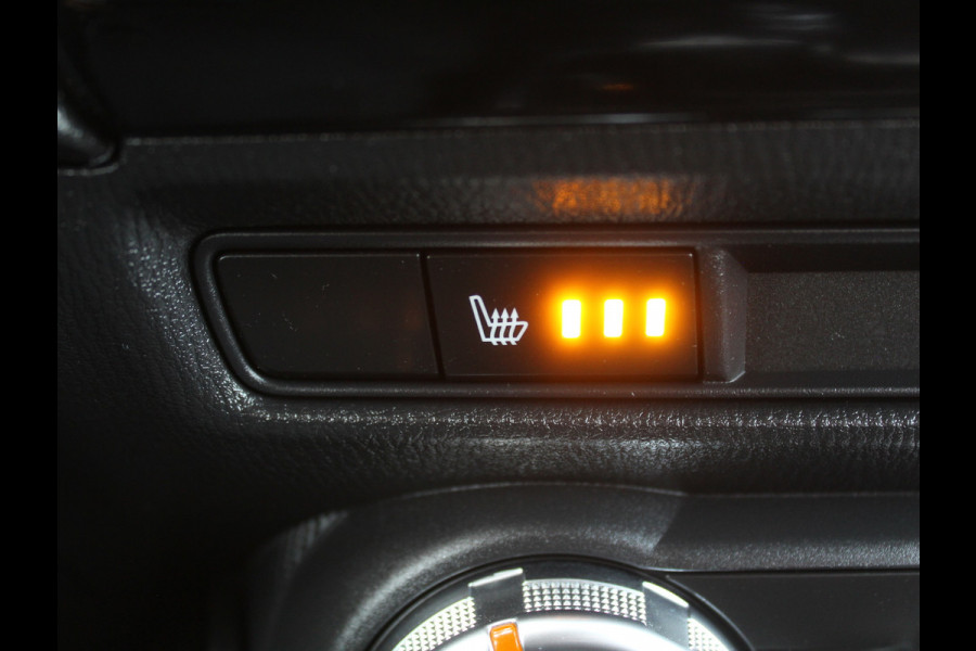 Mazda 2 1.5 Skyactiv-G Luxury CLIMATE | CRUISE | NAVI | LMV16 | DAB | CARPLAY | STOELVERW | PDC | LED